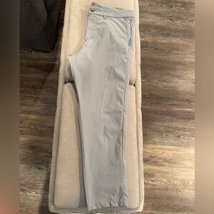 LuLuLemon Men’s Commision Pant